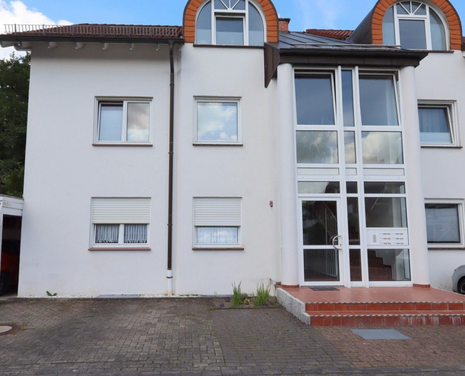 Hausansicht Dachgeschosswohnung Paderborn