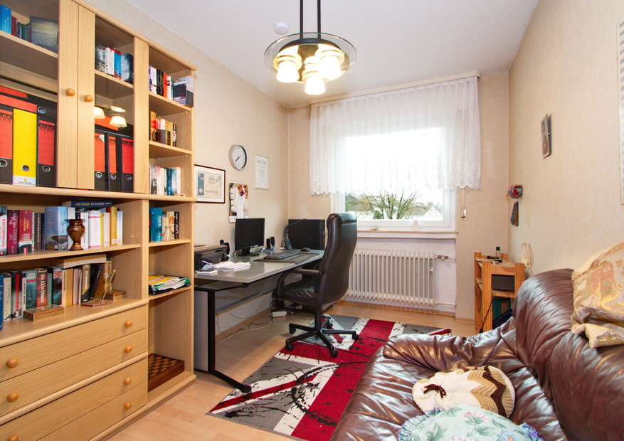 Kind, Home-Office Reihenhaus Paderborn / Schlo� Neuhaus