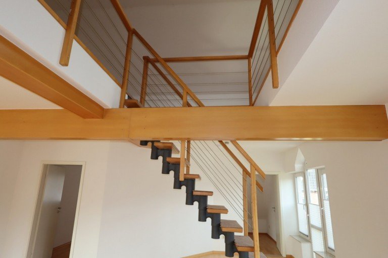  B�ren / Hegensdorf B�rofl�che Maisonette, B�ro 180 m�, Ruhig, seri�s angenehm!B�ren-Hegensdorf Bezugsfrei!