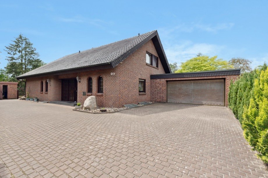 Hausansicht Zweifamilienhaus G�tersloh / Friedrichsdorf