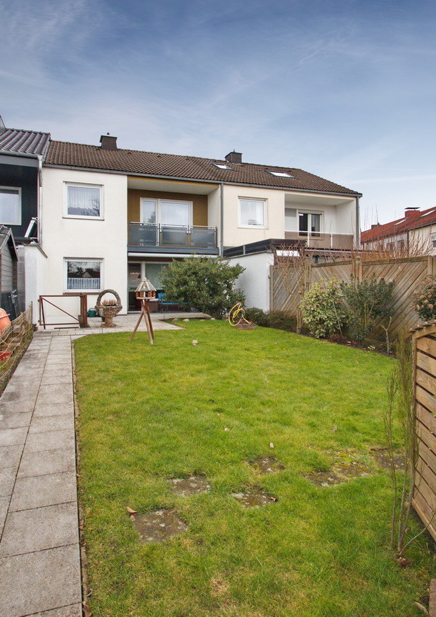 Garten Reihenhaus Paderborn / Schlo� Neuhaus
