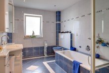Bad Exklusive EG-Wohnung, 210 m� Wfl. mit Garten und Garage
Bad Lippspringe